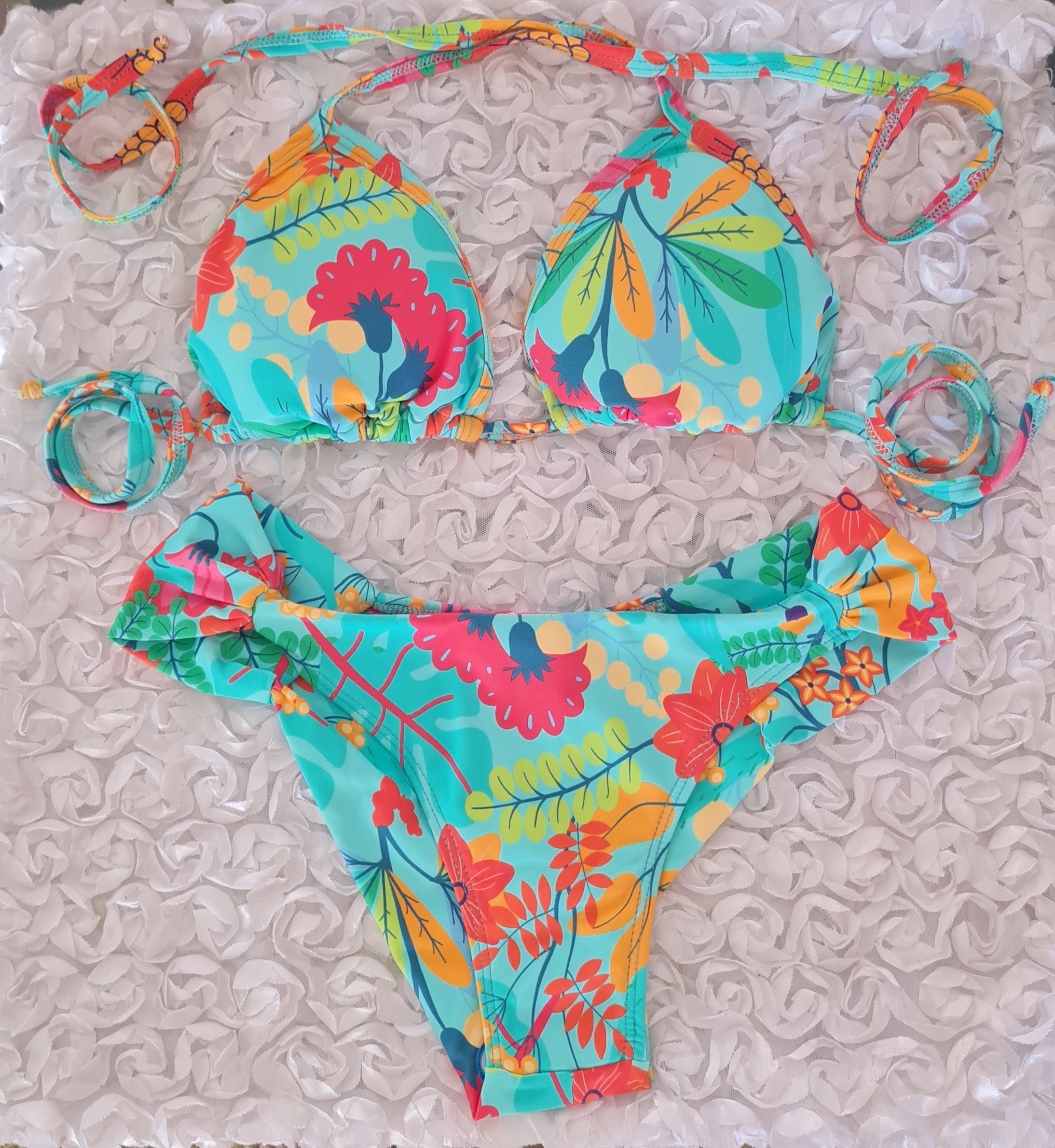 Biquíni Floral Brasileiro